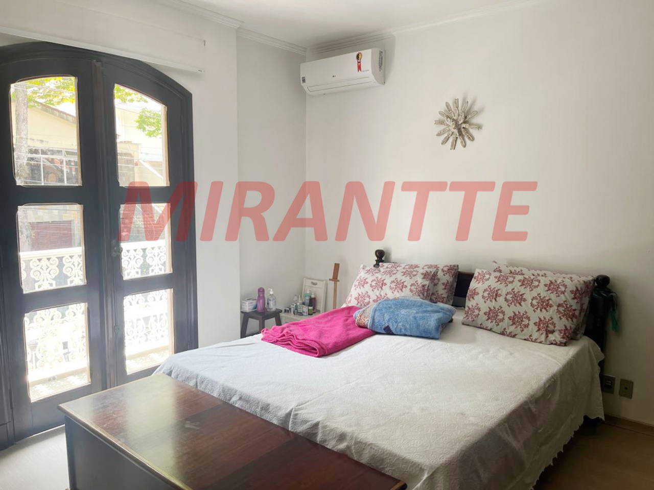 Sobrado de 194m² com 4 quartos em Jardim França