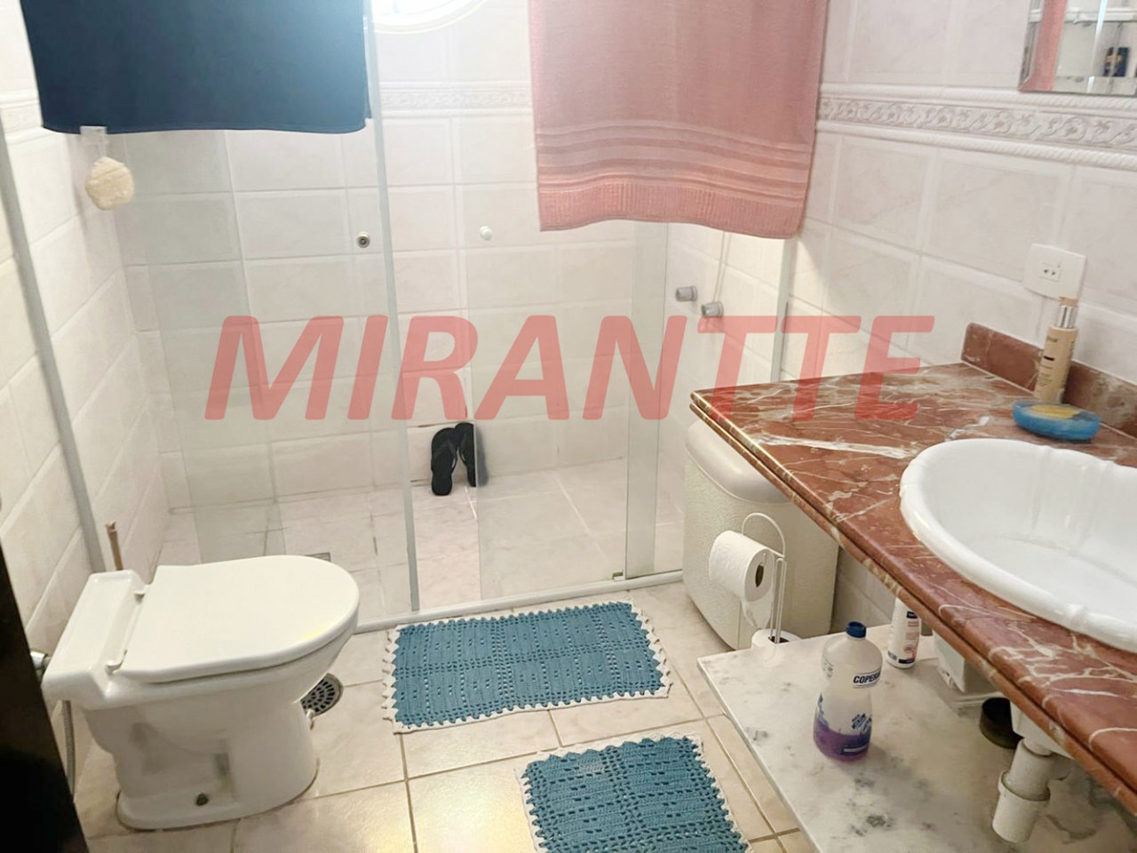 Sobrado de 194m² com 4 quartos em Jardim França