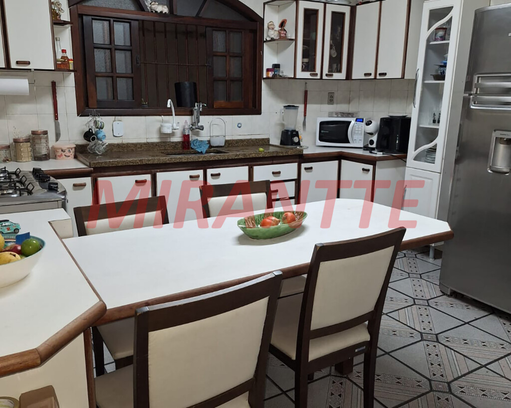 Sobrado de 191m² com 4 quartos em Parque Edu Chaves