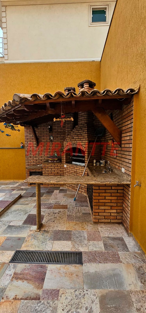 Sobrado de 308m² com 3 quartos em Vila Irmaos Arnoni