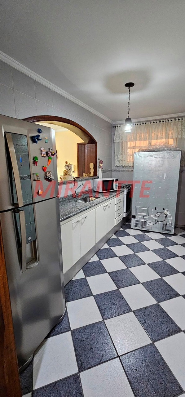 Sobrado de 308m² com 3 quartos em Vila Irmaos Arnoni