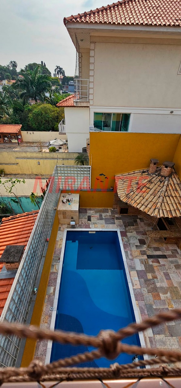 Sobrado de 308m² com 3 quartos em Vila Irmaos Arnoni