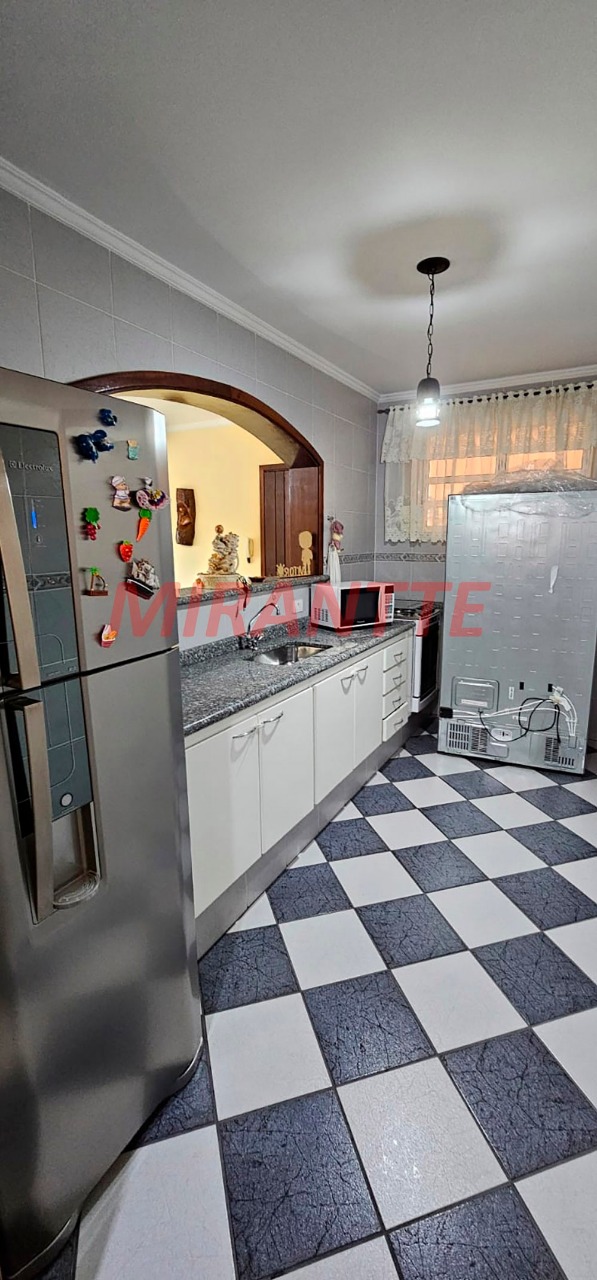 Sobrado de 308m² com 3 quartos em Vila Irmaos Arnoni