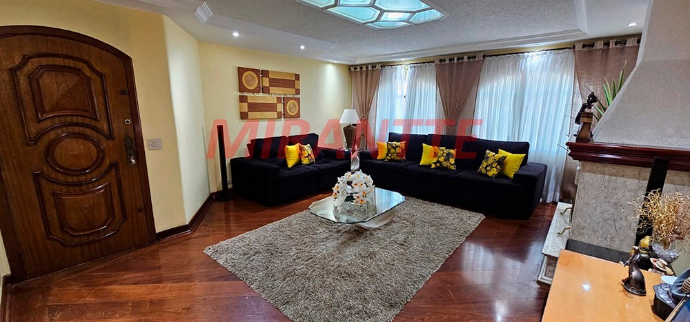 Sobrado de 308m² com 3 quartos em Vila Irmaos Arnoni