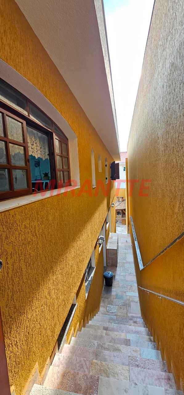 Sobrado de 308m² com 3 quartos em Vila Irmaos Arnoni