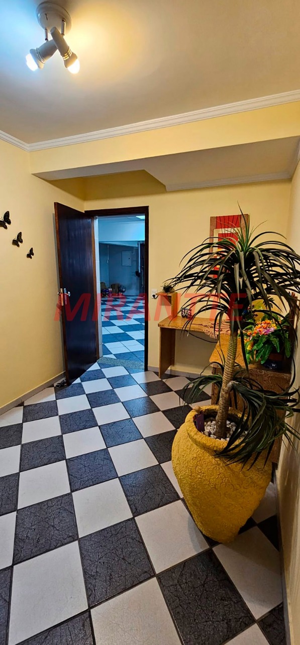 Sobrado de 308m² com 3 quartos em Vila Irmaos Arnoni