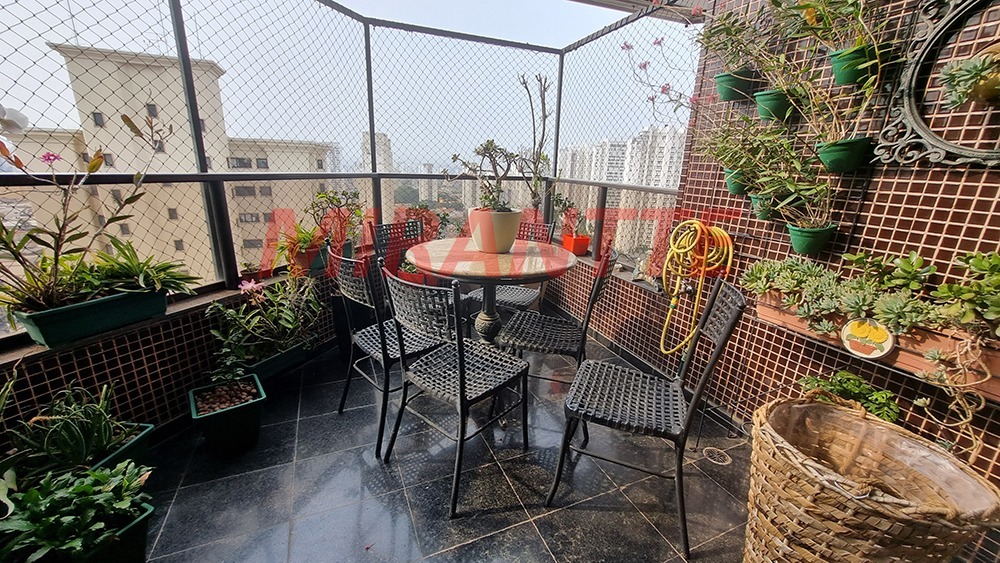 Apartamento de 220m² com 4 quartos em Tatuapé