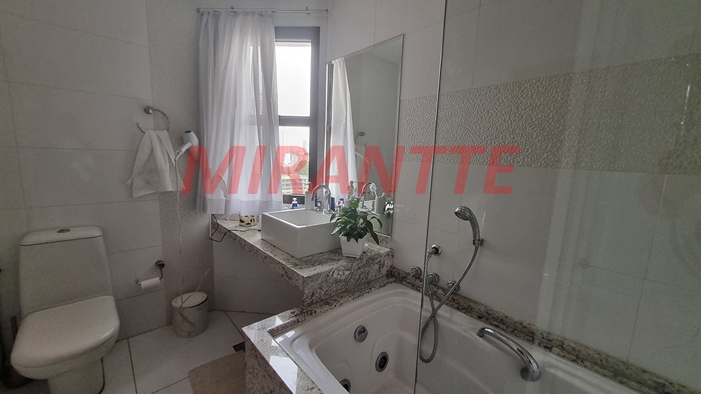 Apartamento de 220m² com 4 quartos em Tatuapé