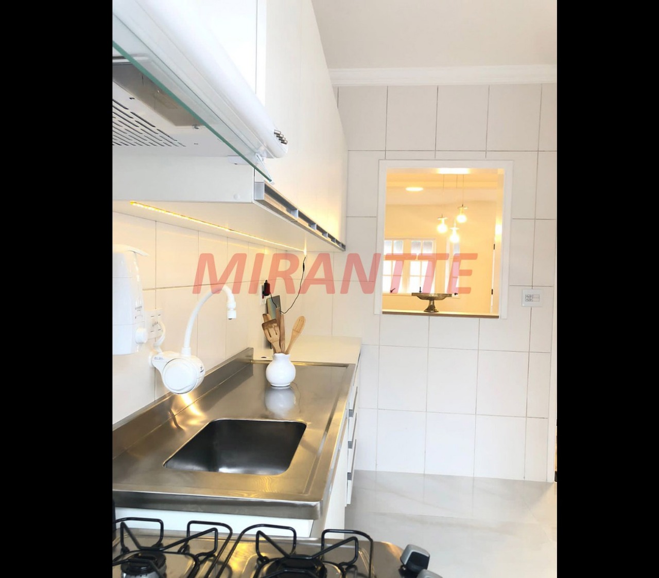 Cond. fechado de 108.88m² com 3 quartos em Jardim Leonor Mendes De Barros
