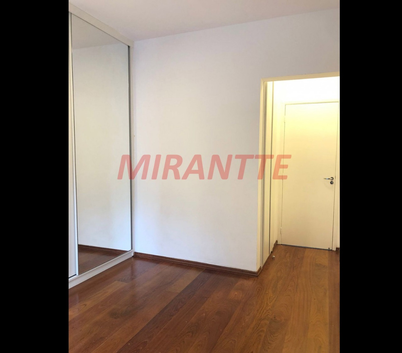 Cond. fechado de 108.88m² com 3 quartos em Jardim Leonor Mendes De Barros