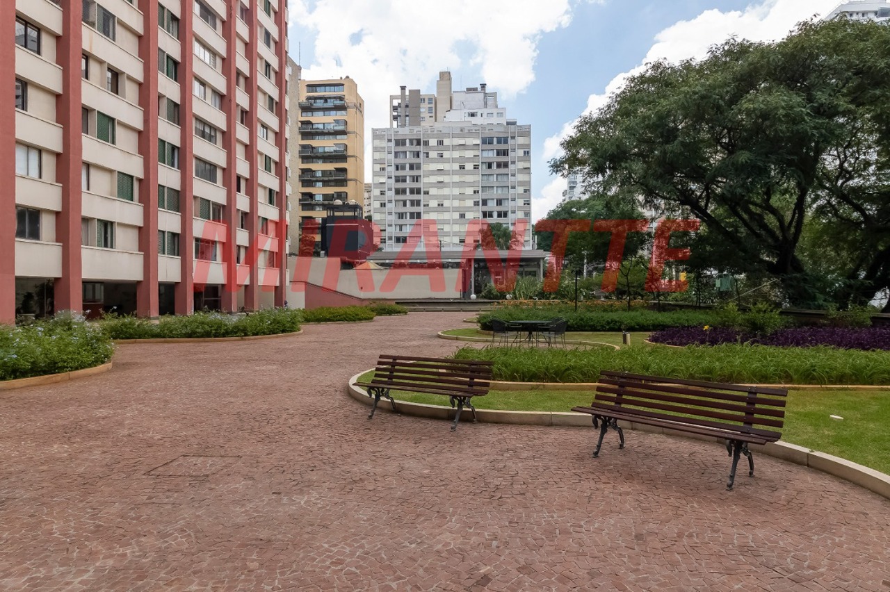 Apartamento de 115m² com 2 quartos em Cerqueira César