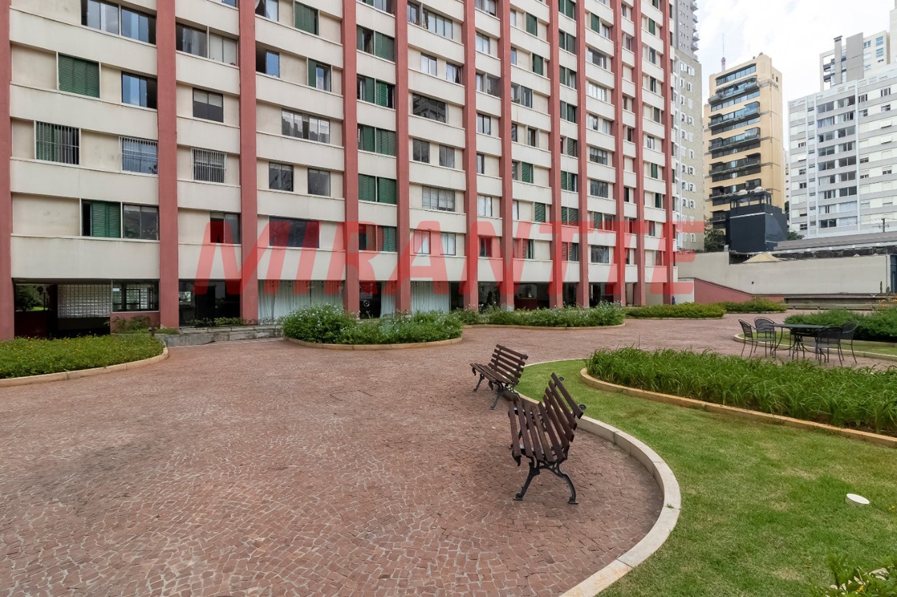 Apartamento de 115m² com 2 quartos em Cerqueira César