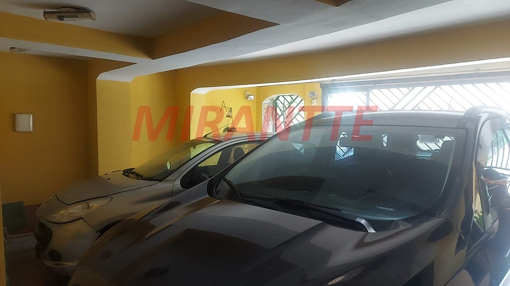 Sobrado de 126m² com 3 quartos em Gopoúva