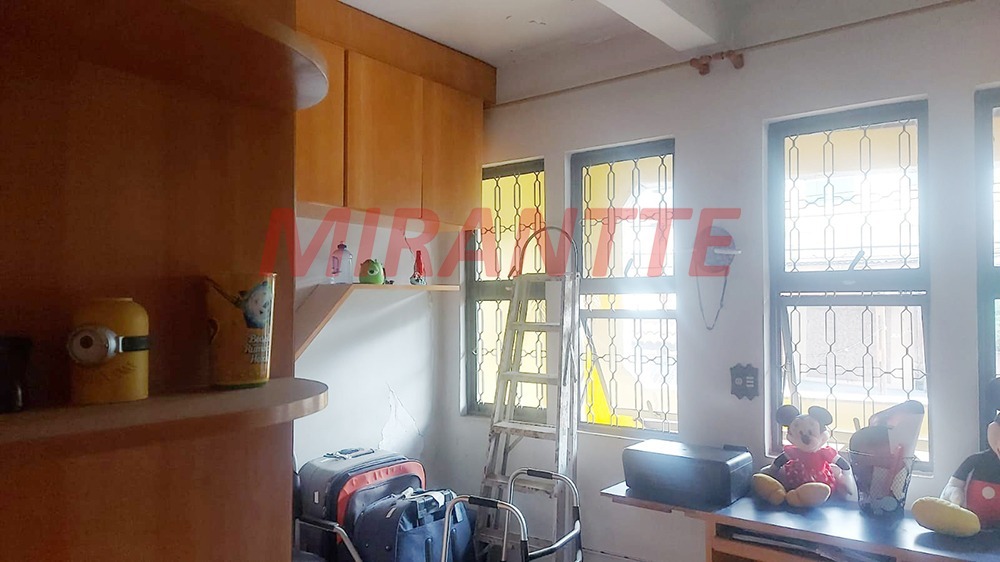 Sobrado de 126m² com 3 quartos em Gopoúva