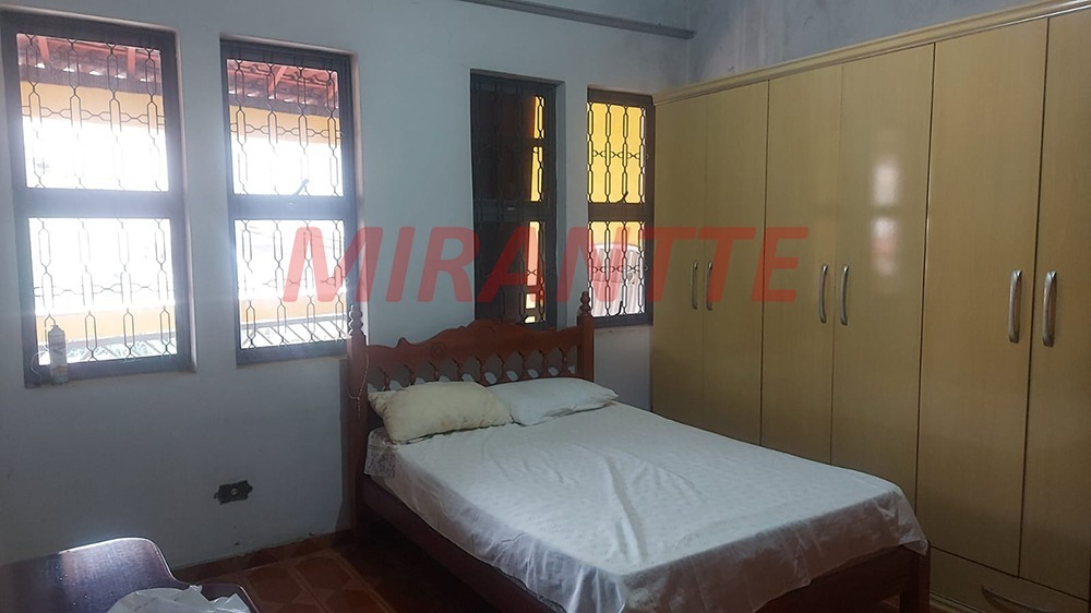 Sobrado de 126m² com 3 quartos em Gopoúva