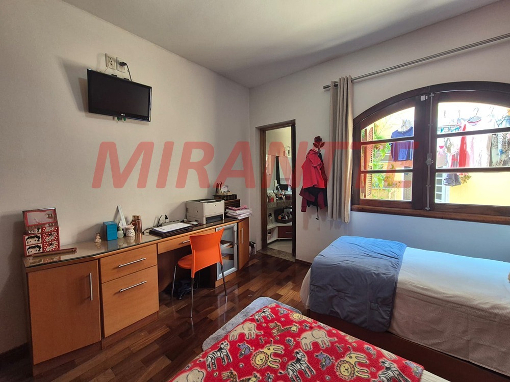 Casa terrea de 128m² com 3 quartos em Jardim Virginia Bianca