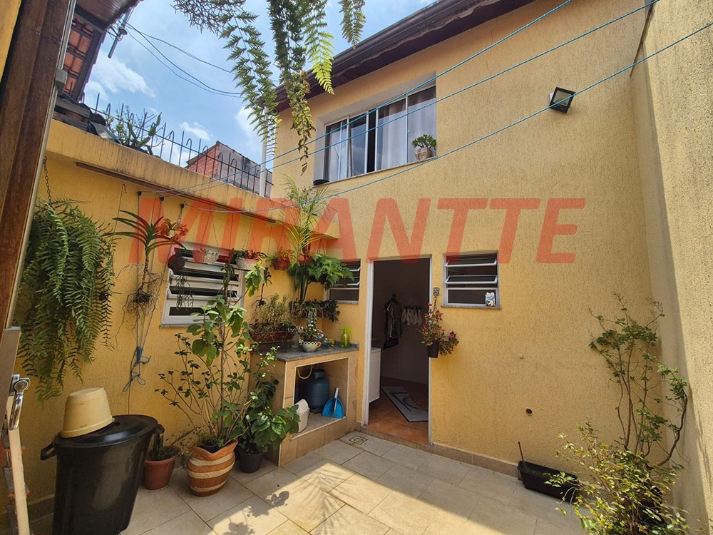 Casa terrea de 128m² com 3 quartos em Jardim Virginia Bianca