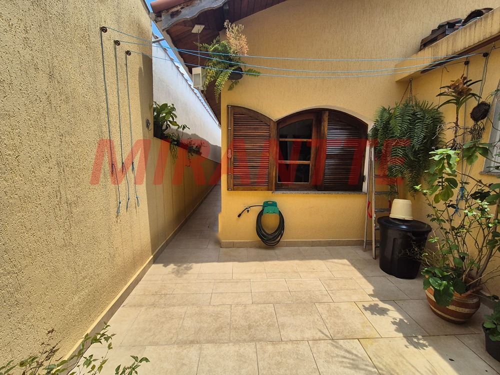 Casa terrea de 128m² com 3 quartos em Jardim Virginia Bianca