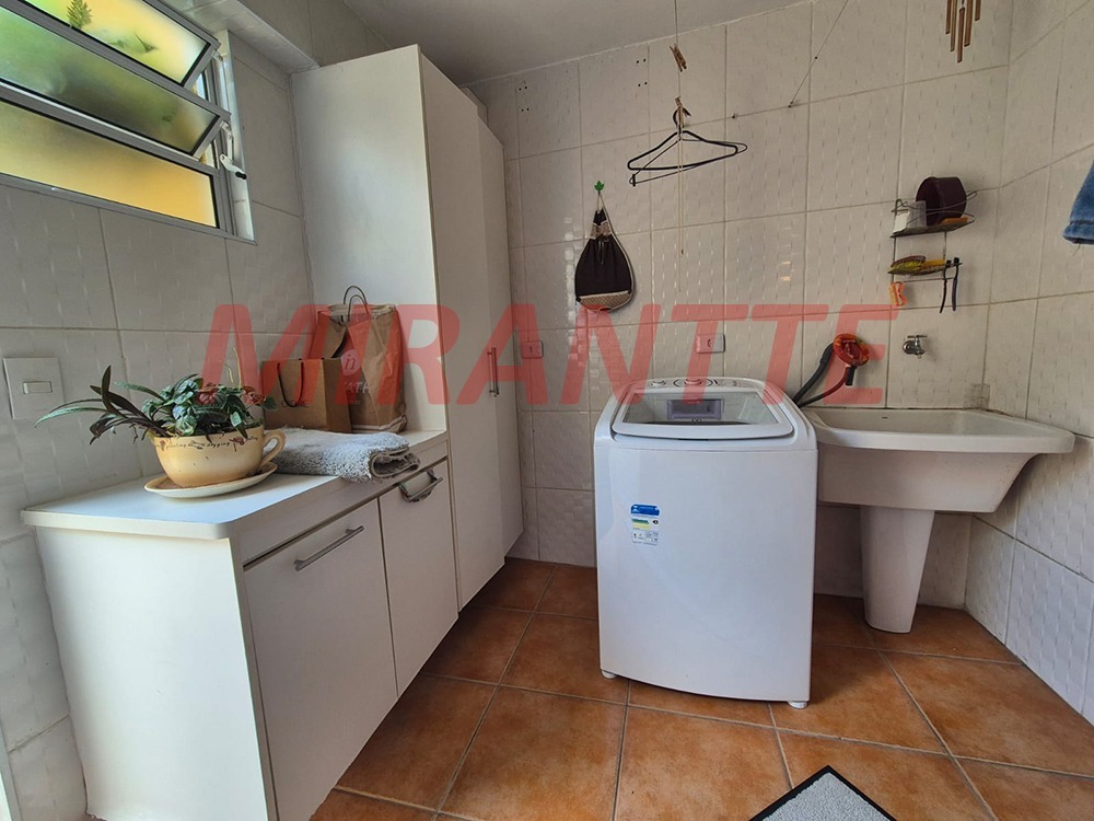 Casa terrea de 128m² com 3 quartos em Jardim Virginia Bianca