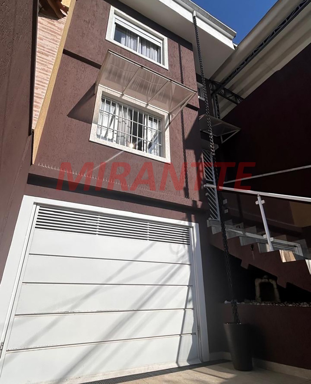 Sobrado de 113m² com 2 quartos em Pedra Branca