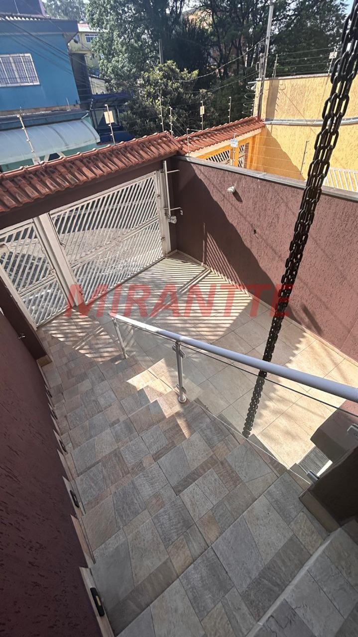 Sobrado de 113m² com 2 quartos em Pedra Branca