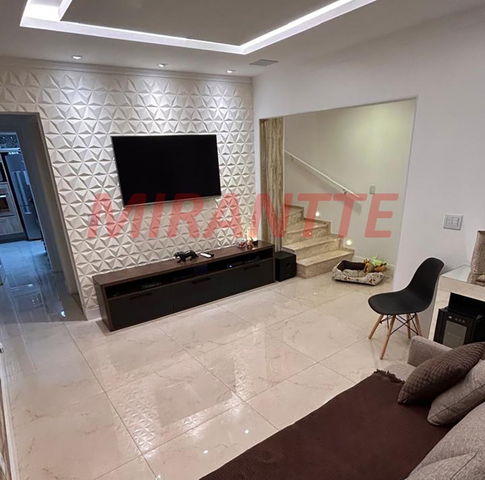 Sobrado de 113m² com 2 quartos em Pedra Branca