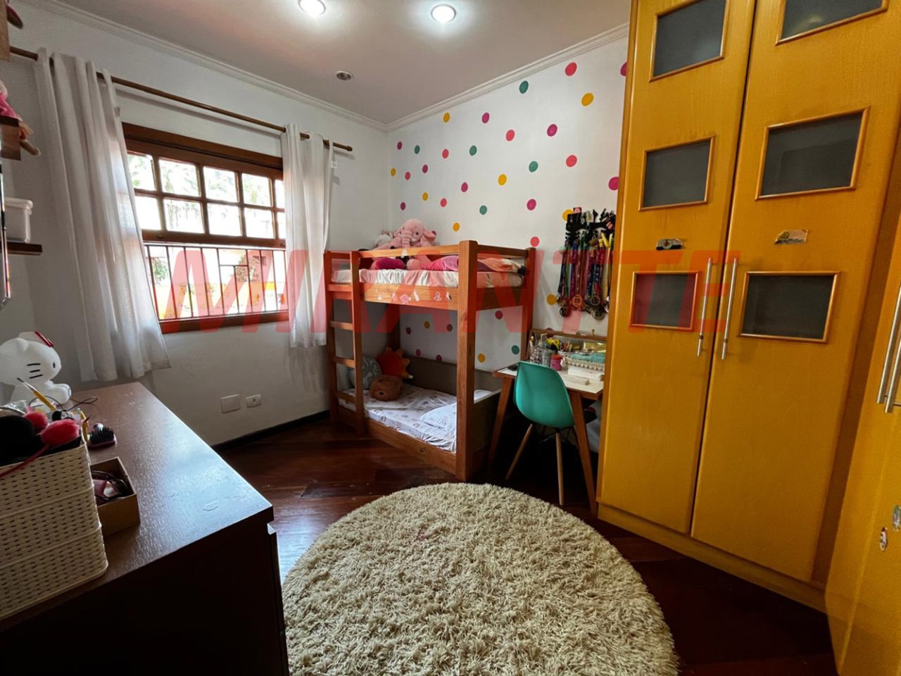 Sobrado de 450m² com 3 quartos em Jardim Itatinga