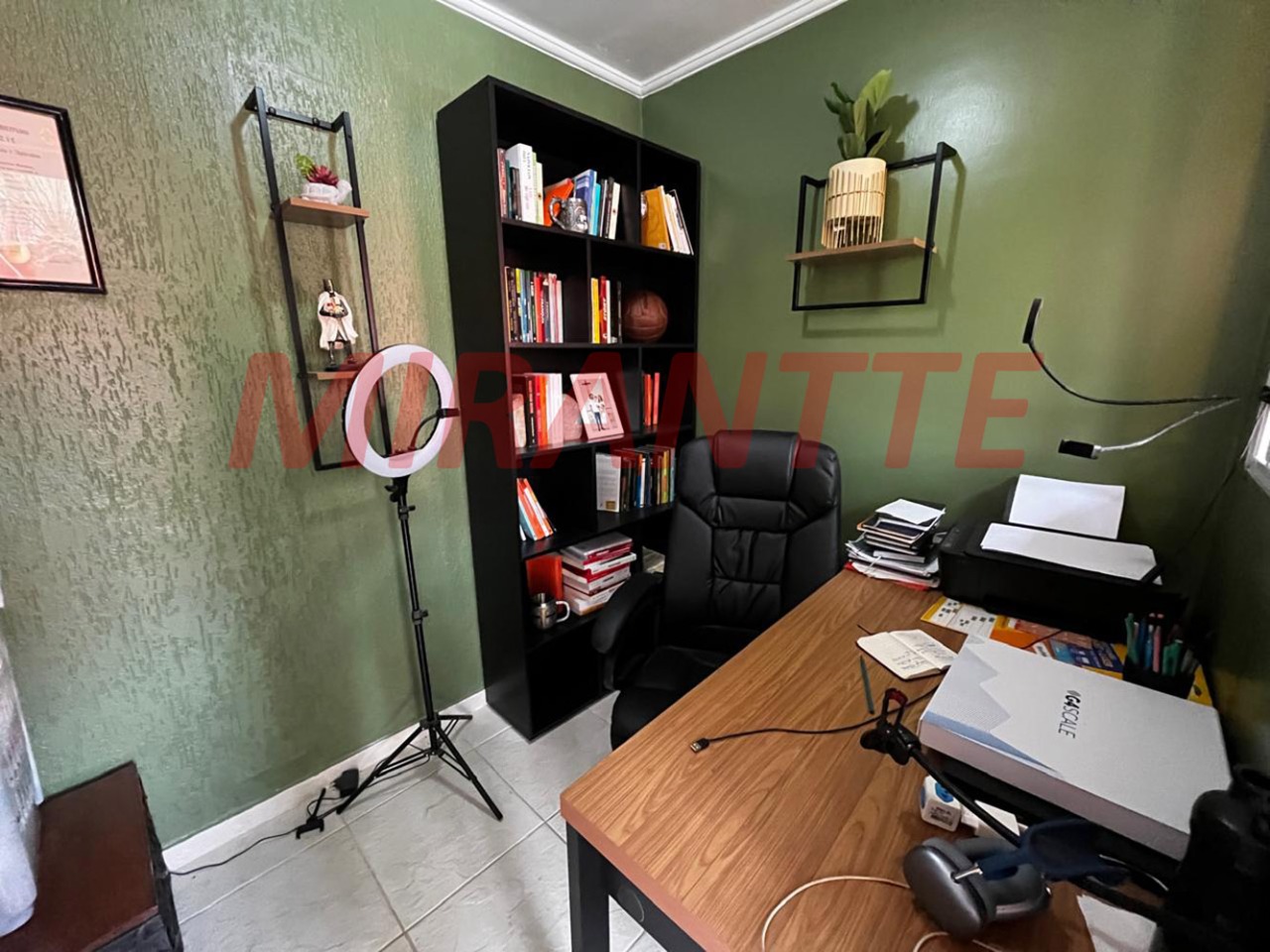 Sobrado de 450m² com 3 quartos em Jardim Itatinga
