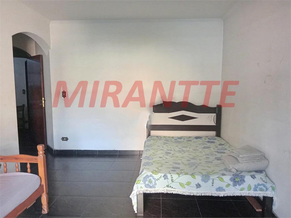 Sobrado de 400m² com 3 quartos em Santa Teresinha