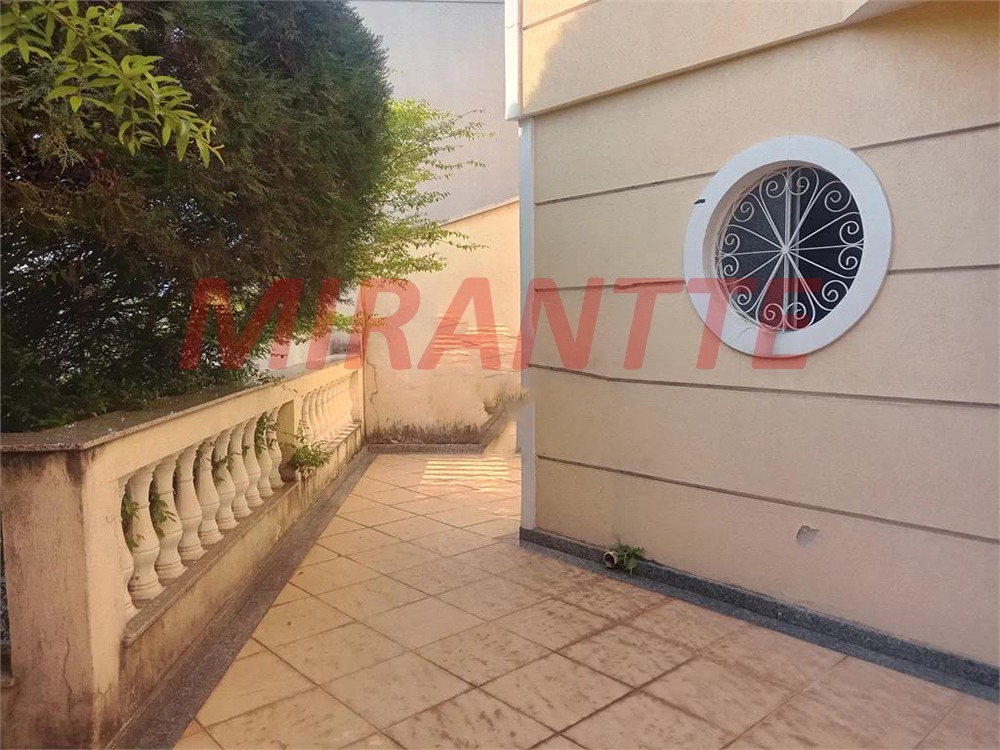 Sobrado de 400m² com 3 quartos em Santa Teresinha