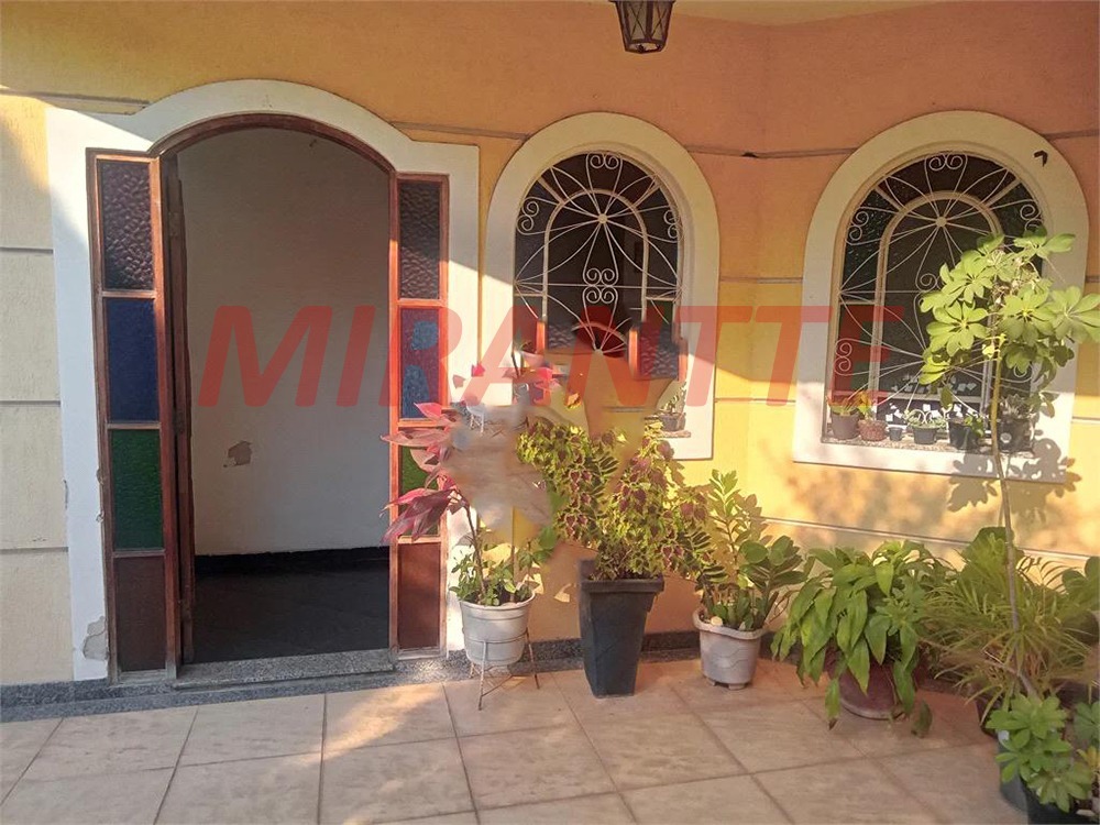 Sobrado de 400m² com 3 quartos em Santa Teresinha