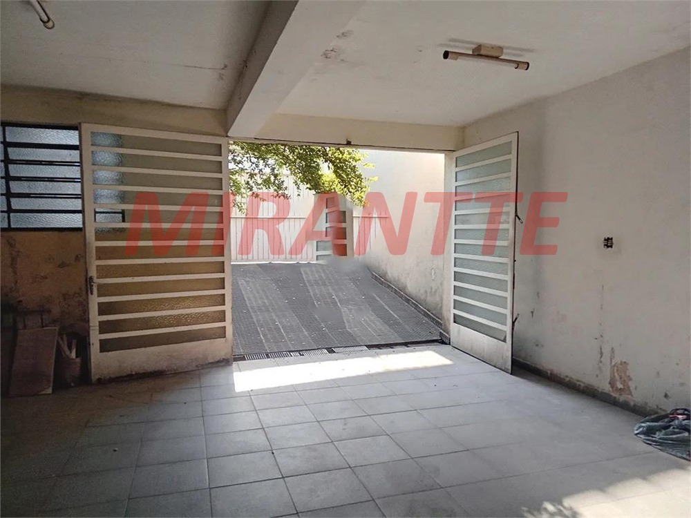 Sobrado de 400m² com 3 quartos em Santa Teresinha