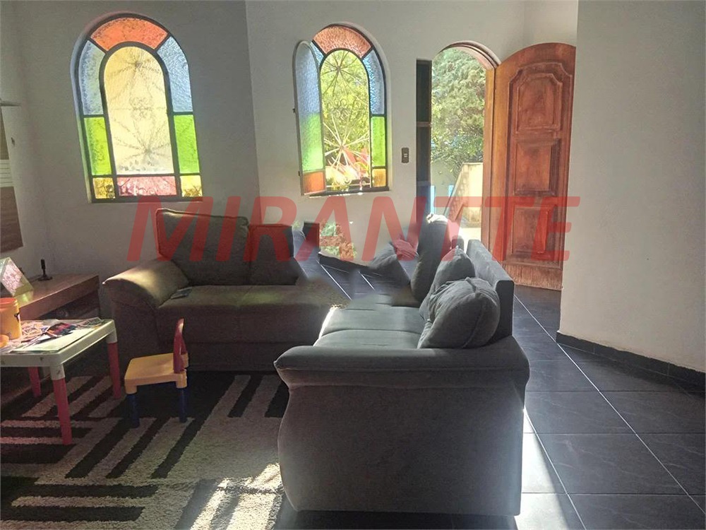 Sobrado de 400m² com 3 quartos em Santa Teresinha