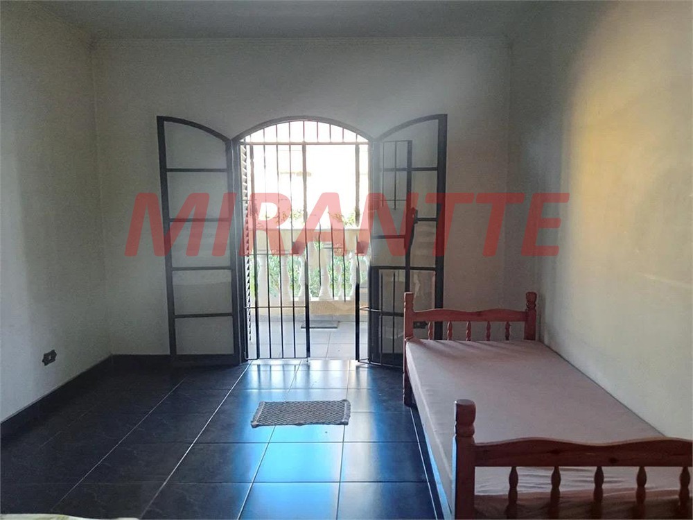 Sobrado de 400m² com 3 quartos em Santa Teresinha