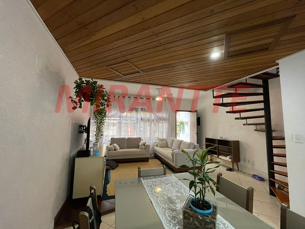 Casa terrea de 300m² com 8 quartos em Vila Mazzei