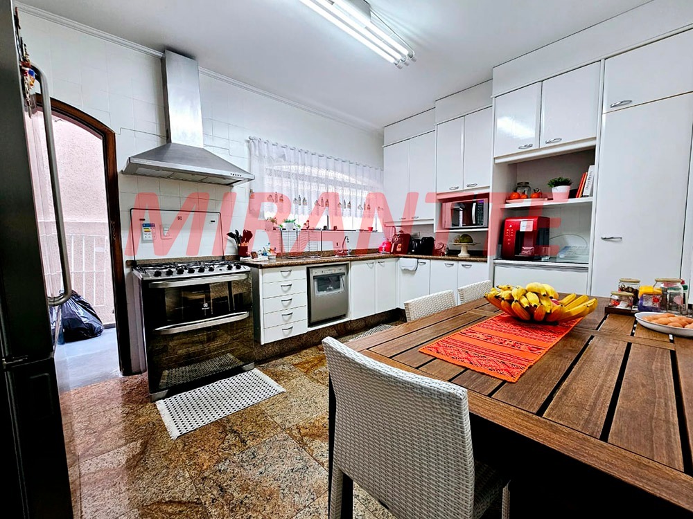 Sobrado de 267m² com 4 quartos em Tucuruvi