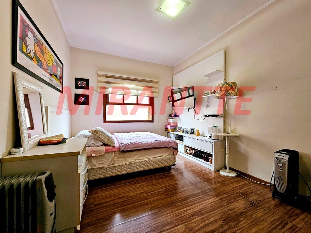 Sobrado de 267m² com 4 quartos em Tucuruvi