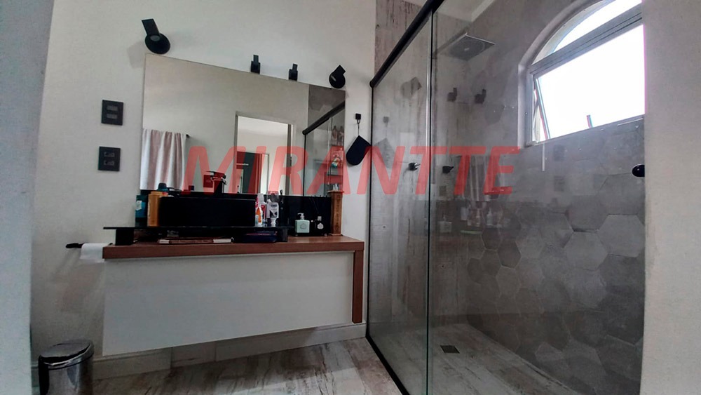 Sobrado de 320m² com 4 quartos em Vila Isolina Mazzei