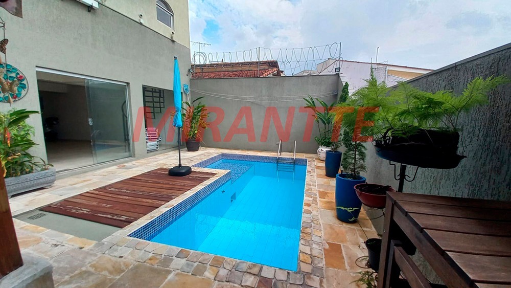 Sobrado de 320m² com 4 quartos em Vila Isolina Mazzei