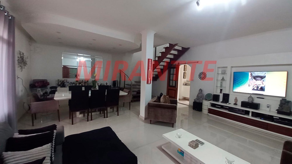 Sobrado de 320m² com 4 quartos em Vila Isolina Mazzei