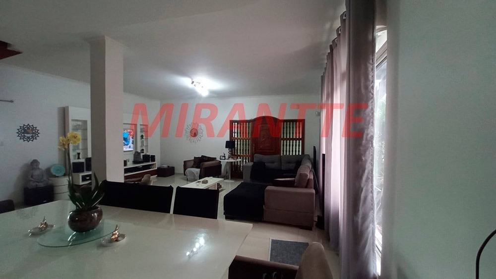 Sobrado de 320m² com 4 quartos em Vila Isolina Mazzei