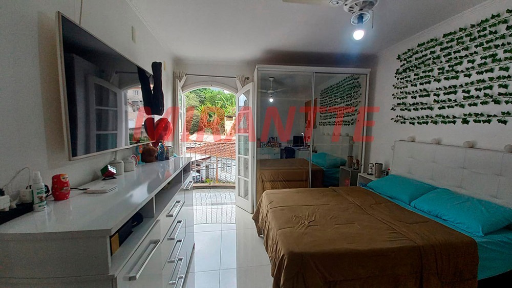 Sobrado de 320m² com 4 quartos em Vila Isolina Mazzei