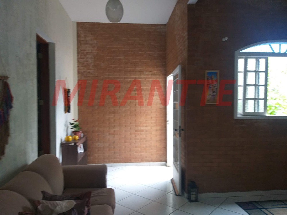 Sobrado de 121m² com 4 quartos em Vila Irmaos Arnoni