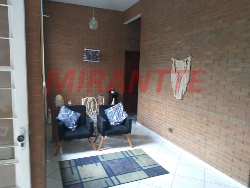 Sobrado de 121m² com 4 quartos em Vila Irmaos Arnoni