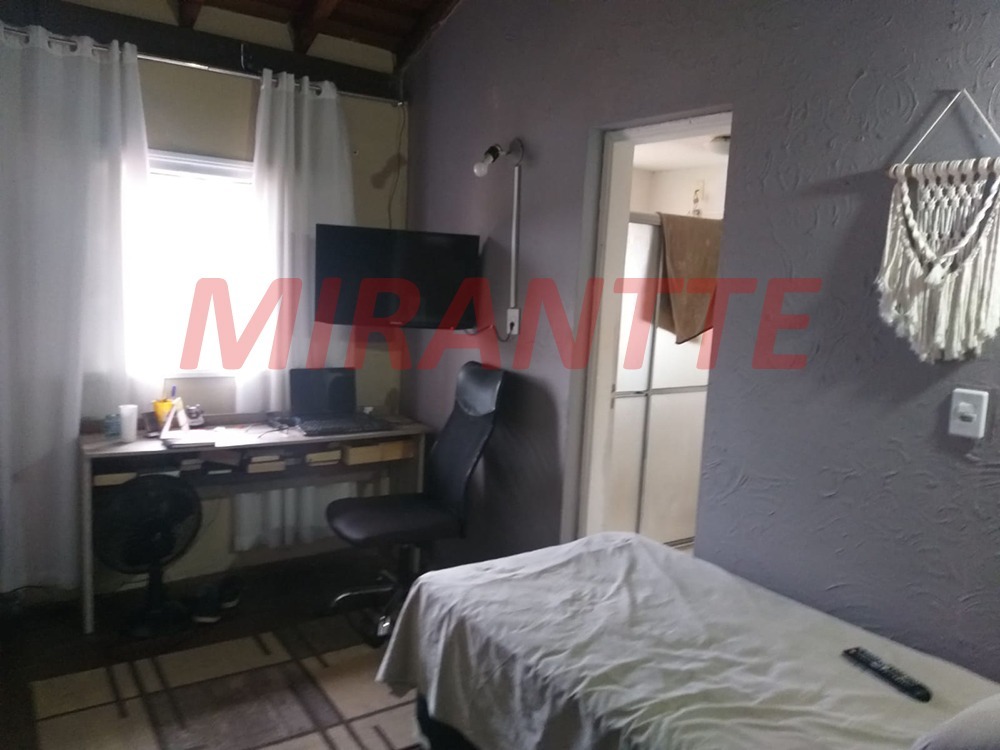 Sobrado de 121m² com 4 quartos em Vila Irmaos Arnoni