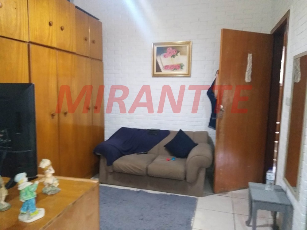 Sobrado de 121m² com 4 quartos em Vila Irmaos Arnoni