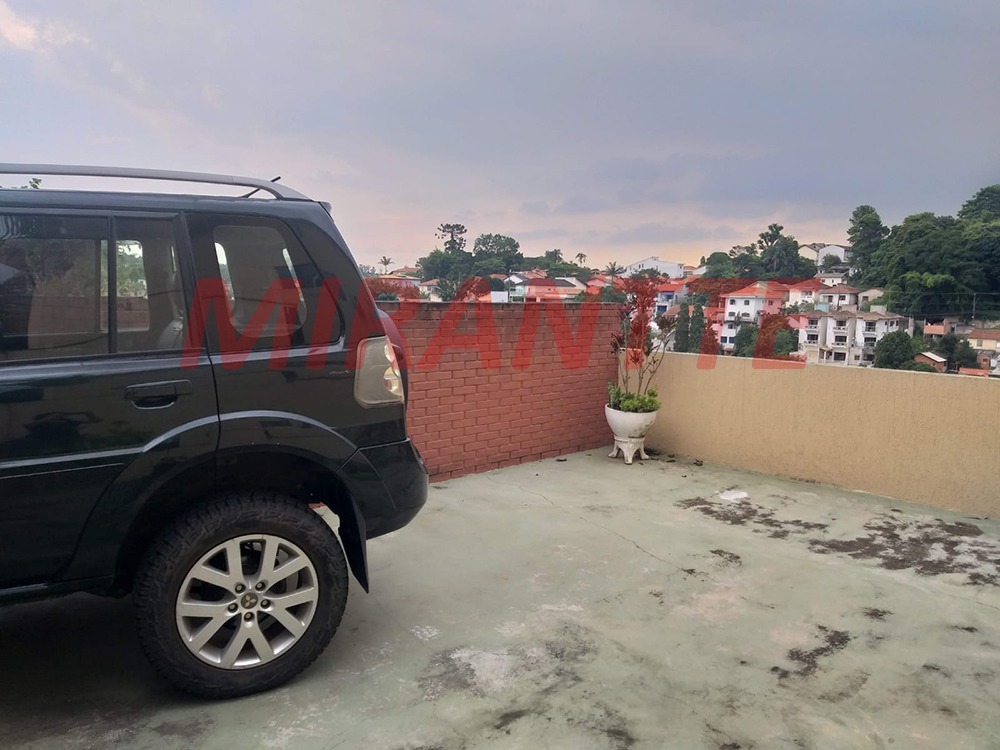 Sobrado de 121m² com 4 quartos em Vila Irmaos Arnoni