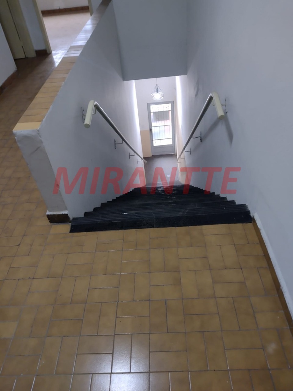 Comercial de 240m² em Tremembe
