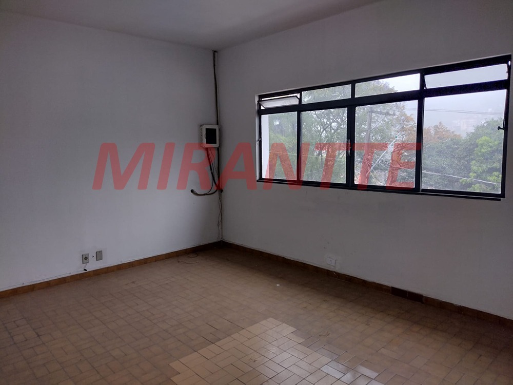 Comercial de 240m² em Tremembe