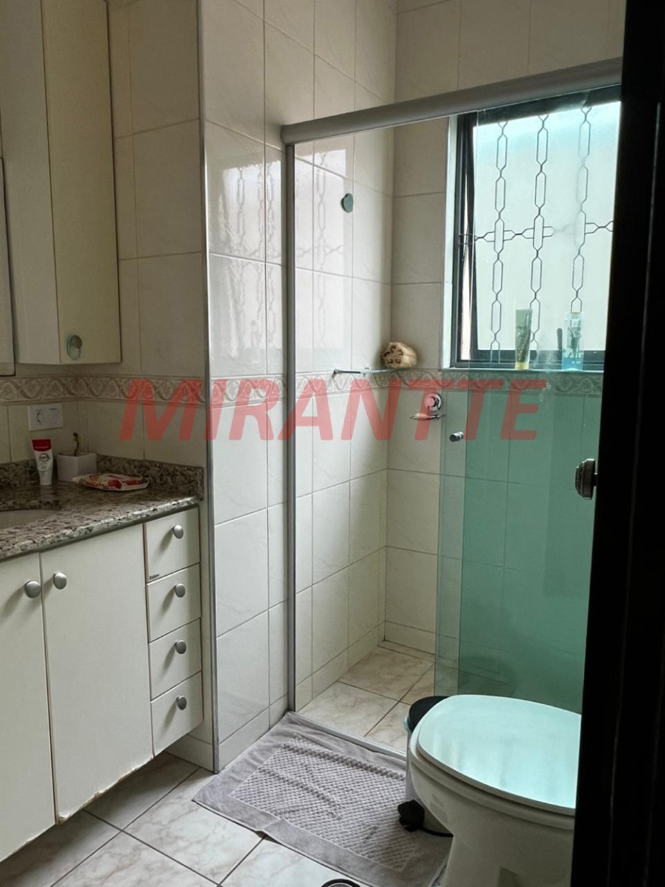 Sobrado de 172m² com 3 quartos em Chora Menino